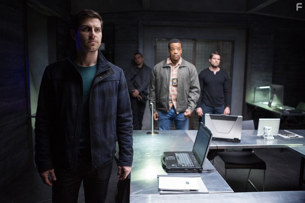 Damien Puckler and David Giuntoli in Гримм (2011)