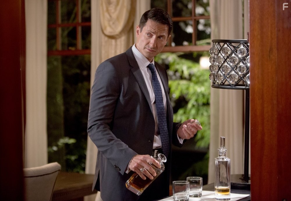 Sasha Roiz in Гримм (2011)