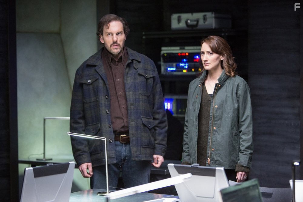 Silas Weir Mitchell and Bree Turner in Гримм (2011)