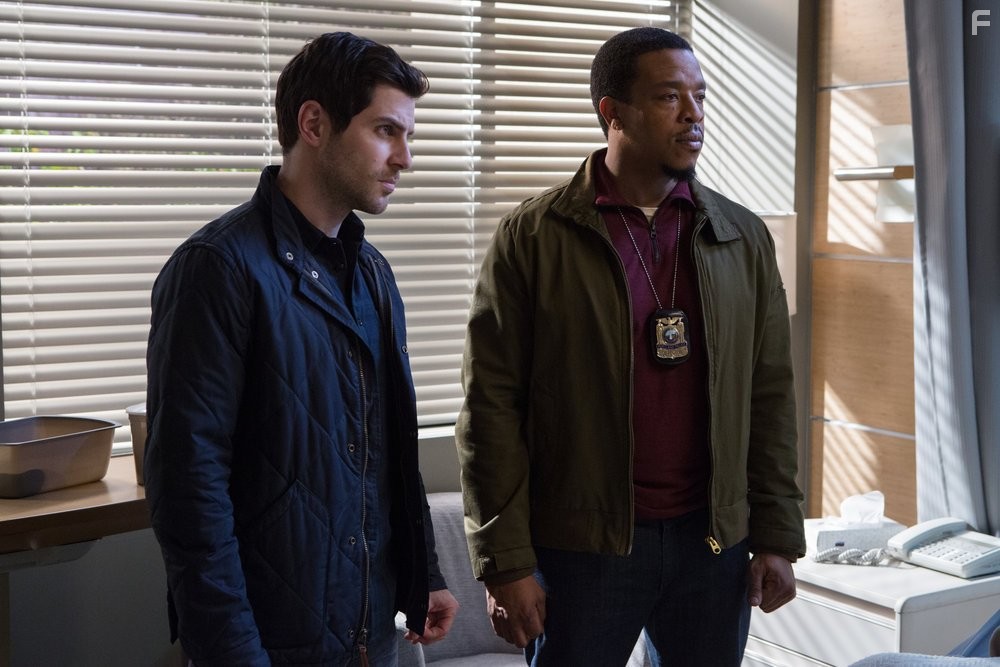 Russell Hornsby and David Giuntoli in Гримм (2011)