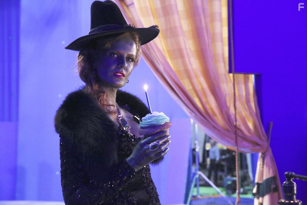 Rebecca Mader in Однажды в сказке (2011)