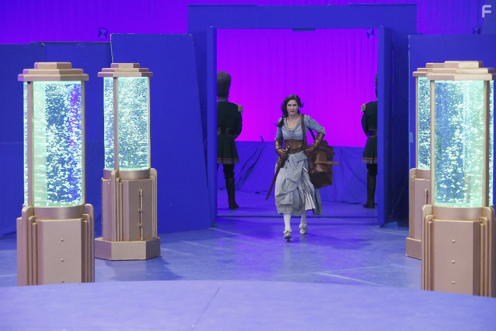 Teri Reeves in Однажды в сказке (2011)