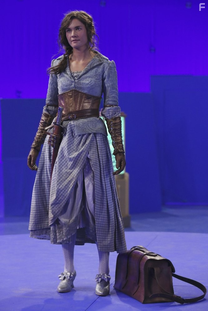 Teri Reeves in Однажды в сказке (2011)