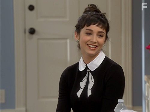 Molly Ephraim in Последний настоящий мужчина (2011)