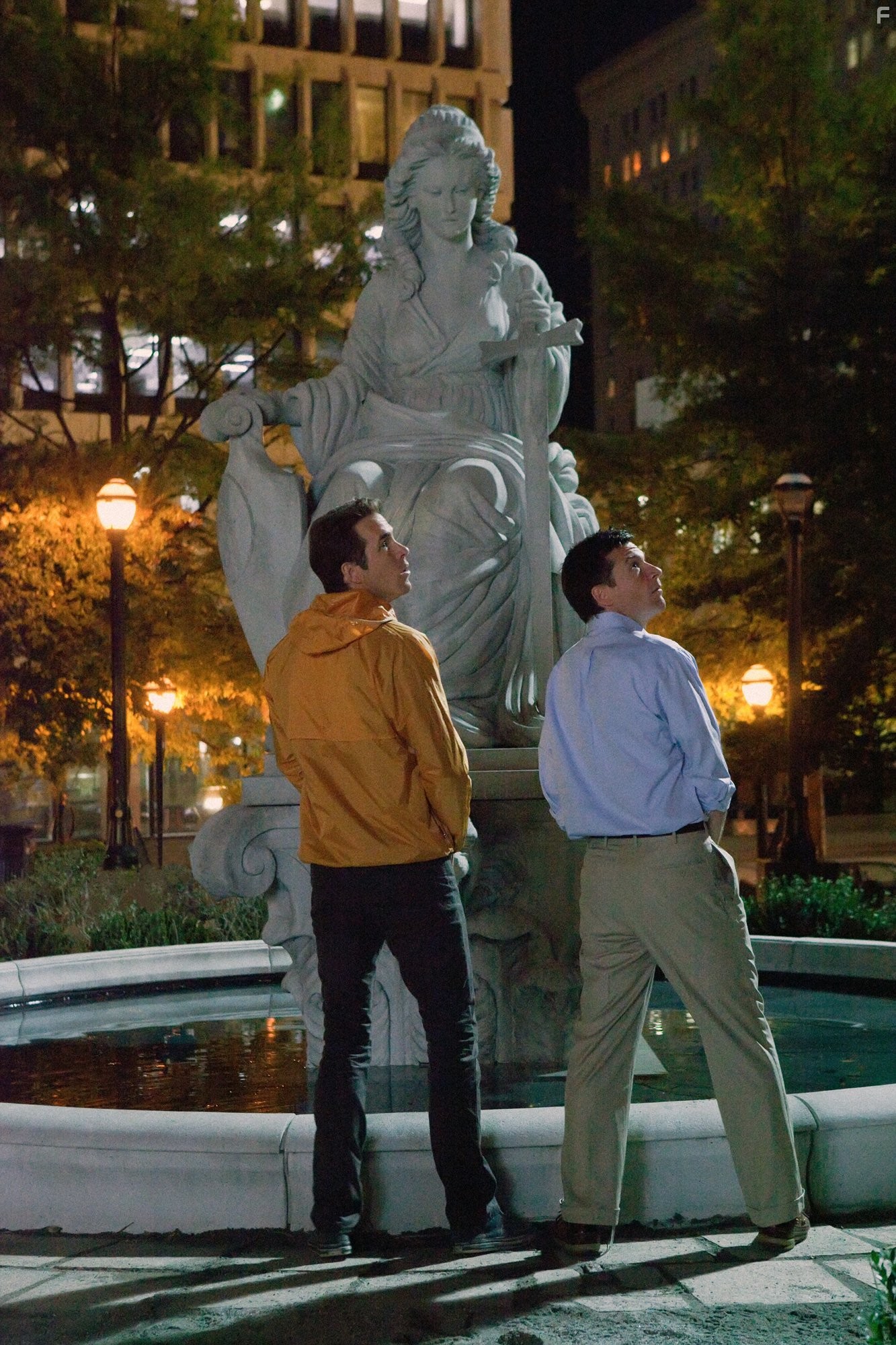 Jason Bateman and Ryan Reynolds in Хочу как ты (2011)