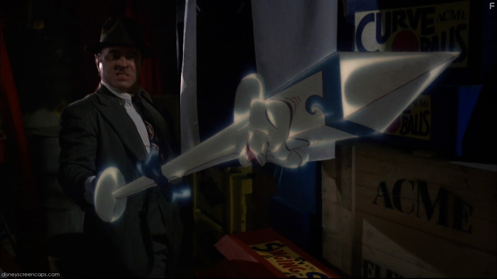 Bob Hoskins in Кто подставил кролика Роджера (1988)