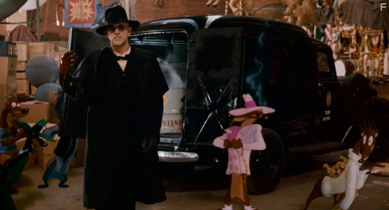 Christopher Lloyd in Кто подставил кролика Роджера (1988)