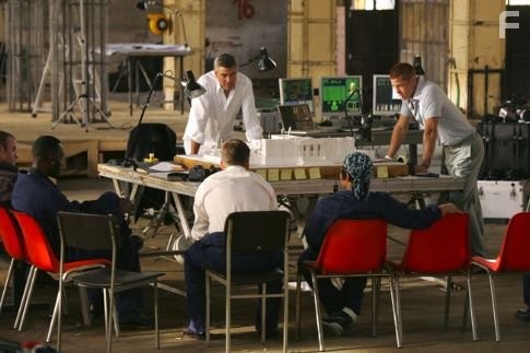 (L-r) SCOTT CAAN, DON CHEADLE ,GEORGE CLOONEY, BRAD PITT  and (with backs to camera) MATT DAMON and SHAOBO QIN.