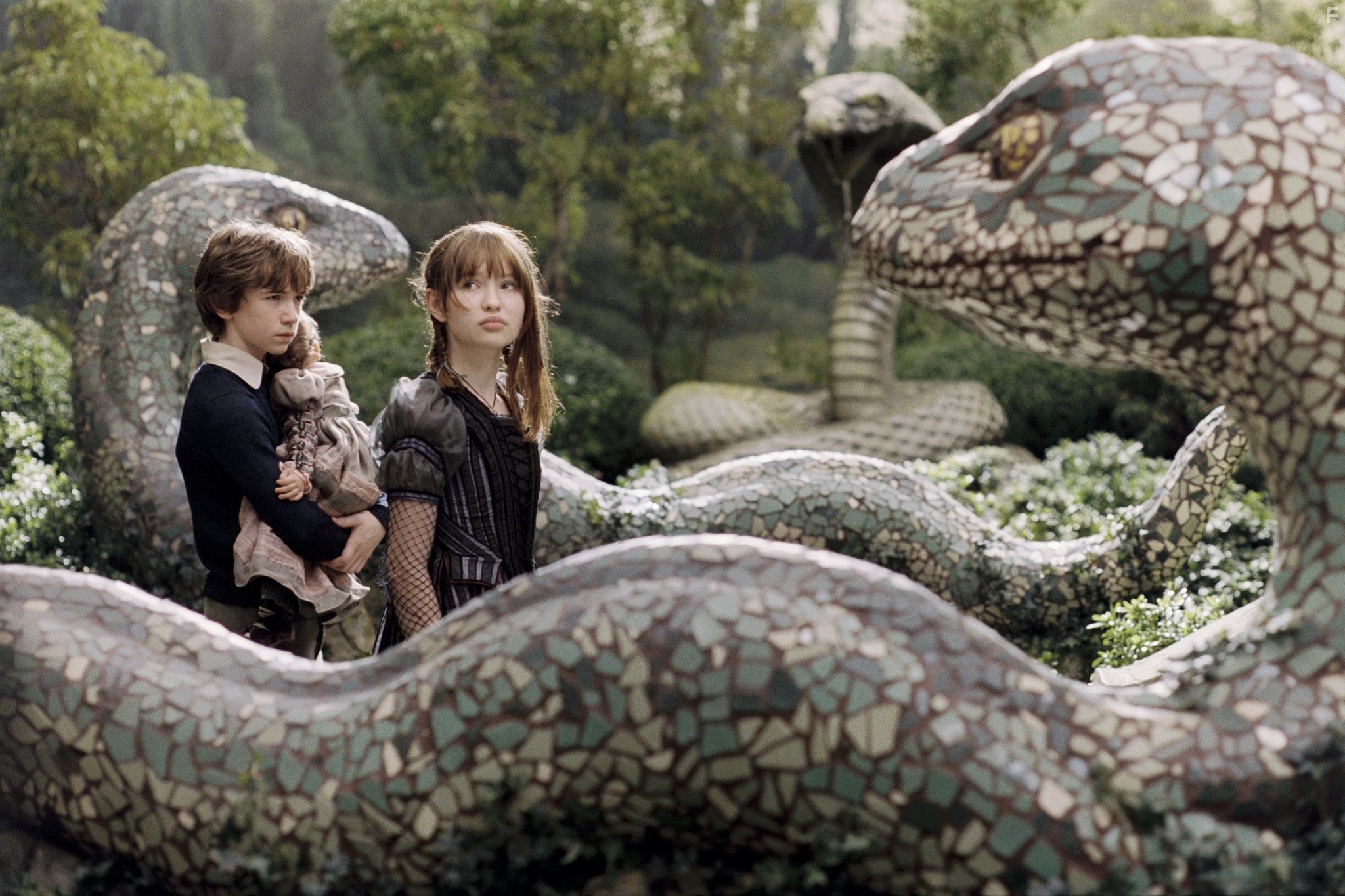 Liam Aiken, Emily Browning, and Shelby Hoffman in Лемони Сникет: 33 несчастья (2004)