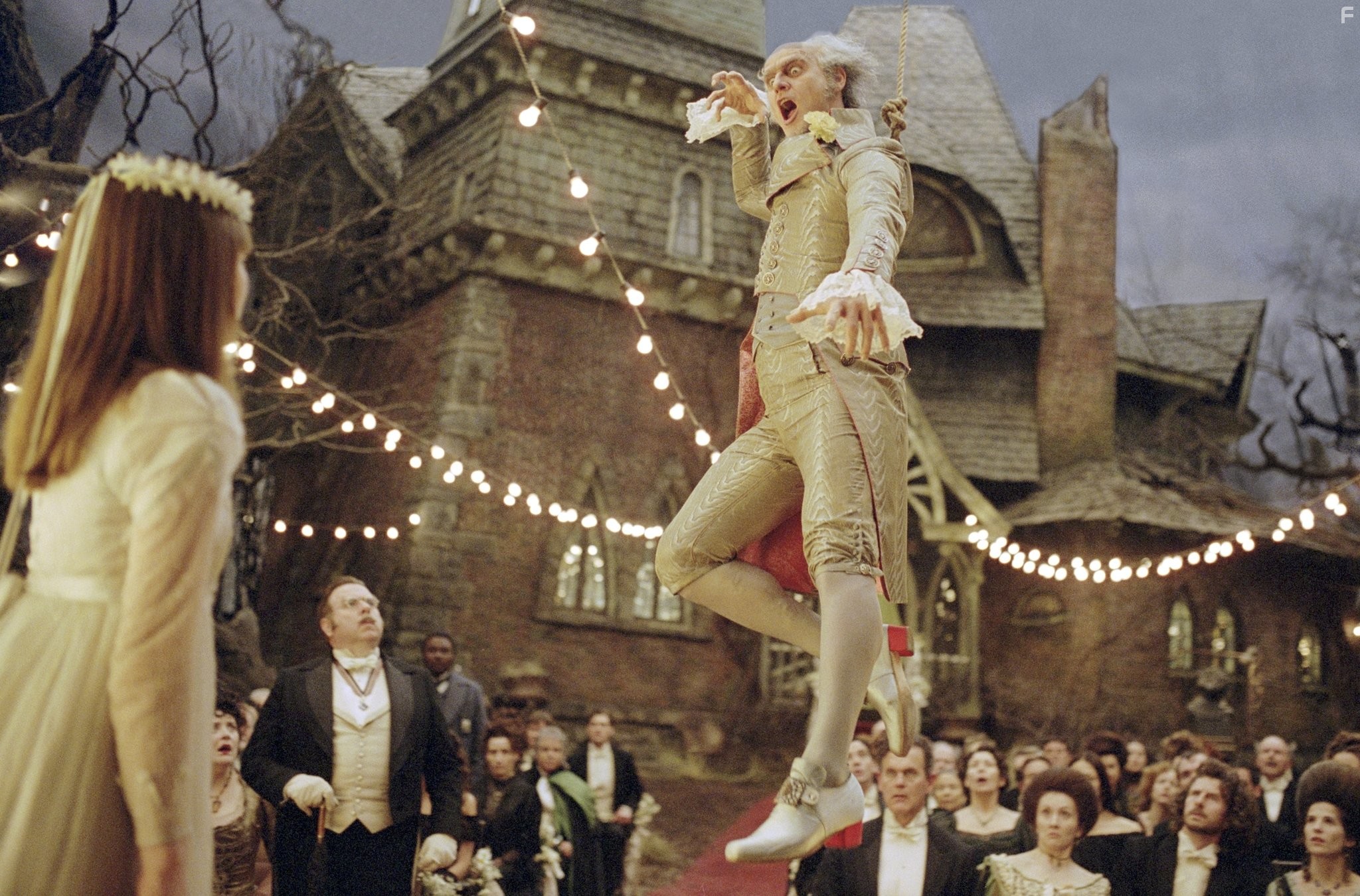 Jim Carrey, Timothy Spall, and Emily Browning in Лемони Сникет: 33 несчастья (2004)