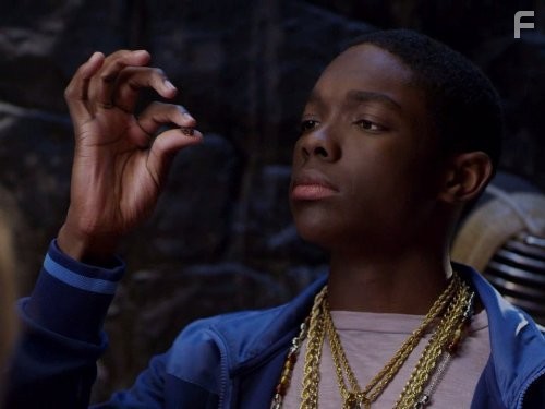 Carlos Knight in Supah Ninjas (2011)