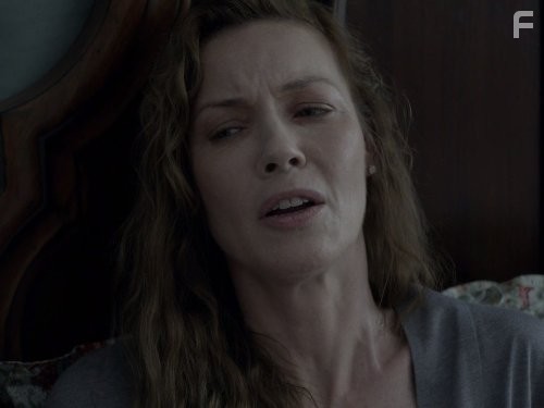 Connie Nielsen in Босс (2011)