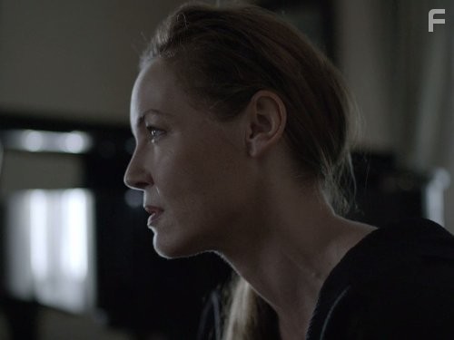 Connie Nielsen in Босс (2011)