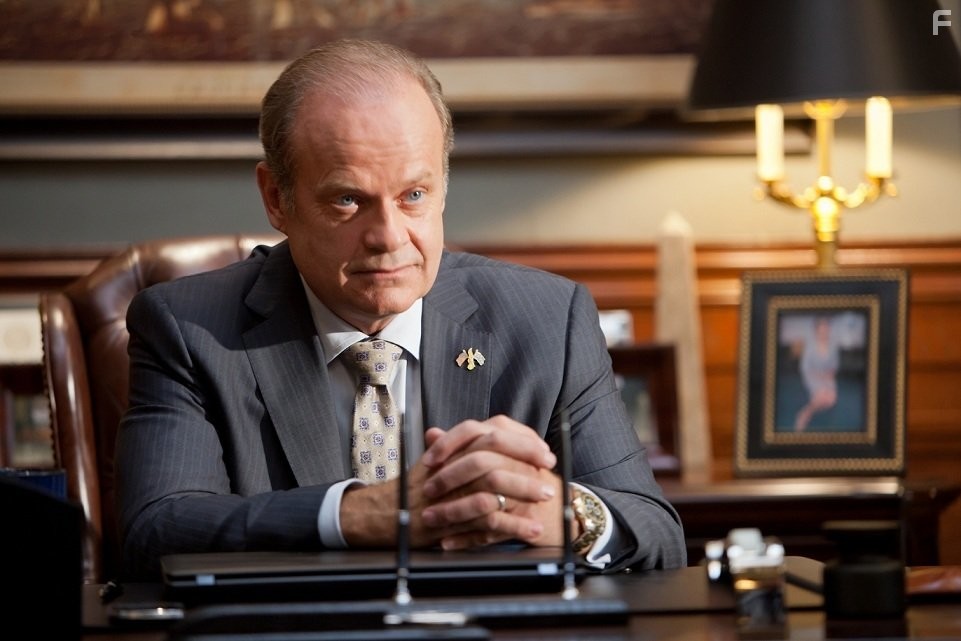 Kelsey Grammer and John Hoogenakker in Босс (2011)