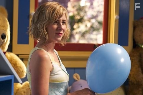 Traylor Howard in Сын маски (2005)