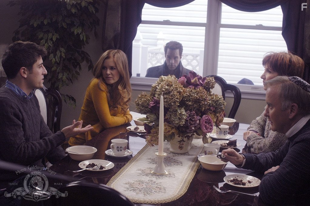 Jason Biggs and Isla Fisher in Женюсь на первой встречной (2006)