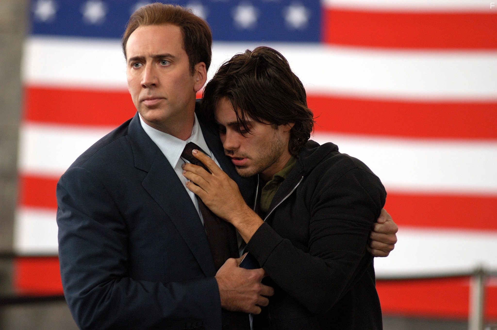 Nicolas Cage and Jared Leto in Оружейный барон (2005)