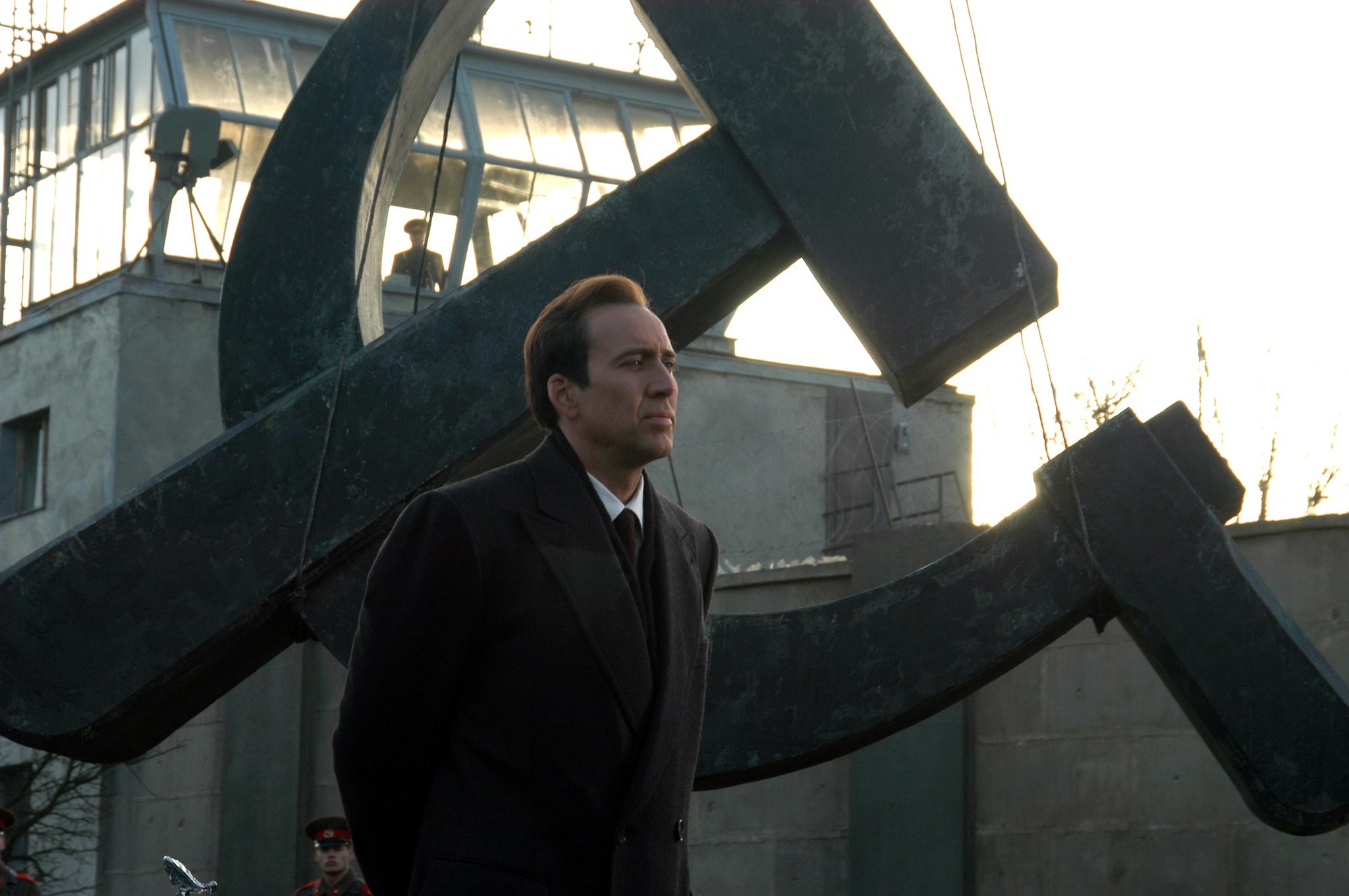 Nicolas Cage in Оружейный барон (2005)