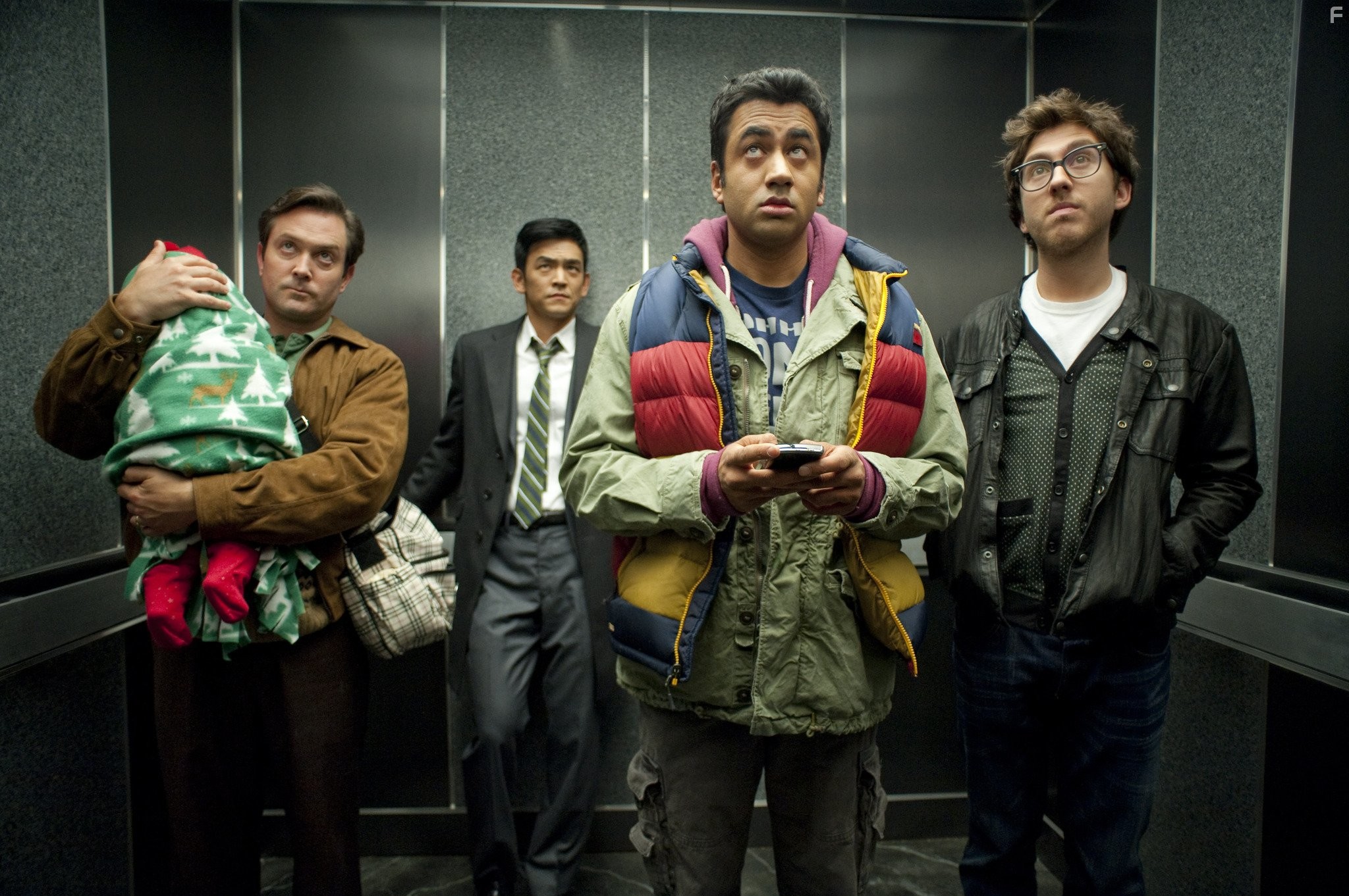 John Cho, Thomas Lennon, Kal Penn, and Amir Blumenfeld in Убойное Рождество Гарольда и Кумара (2011)