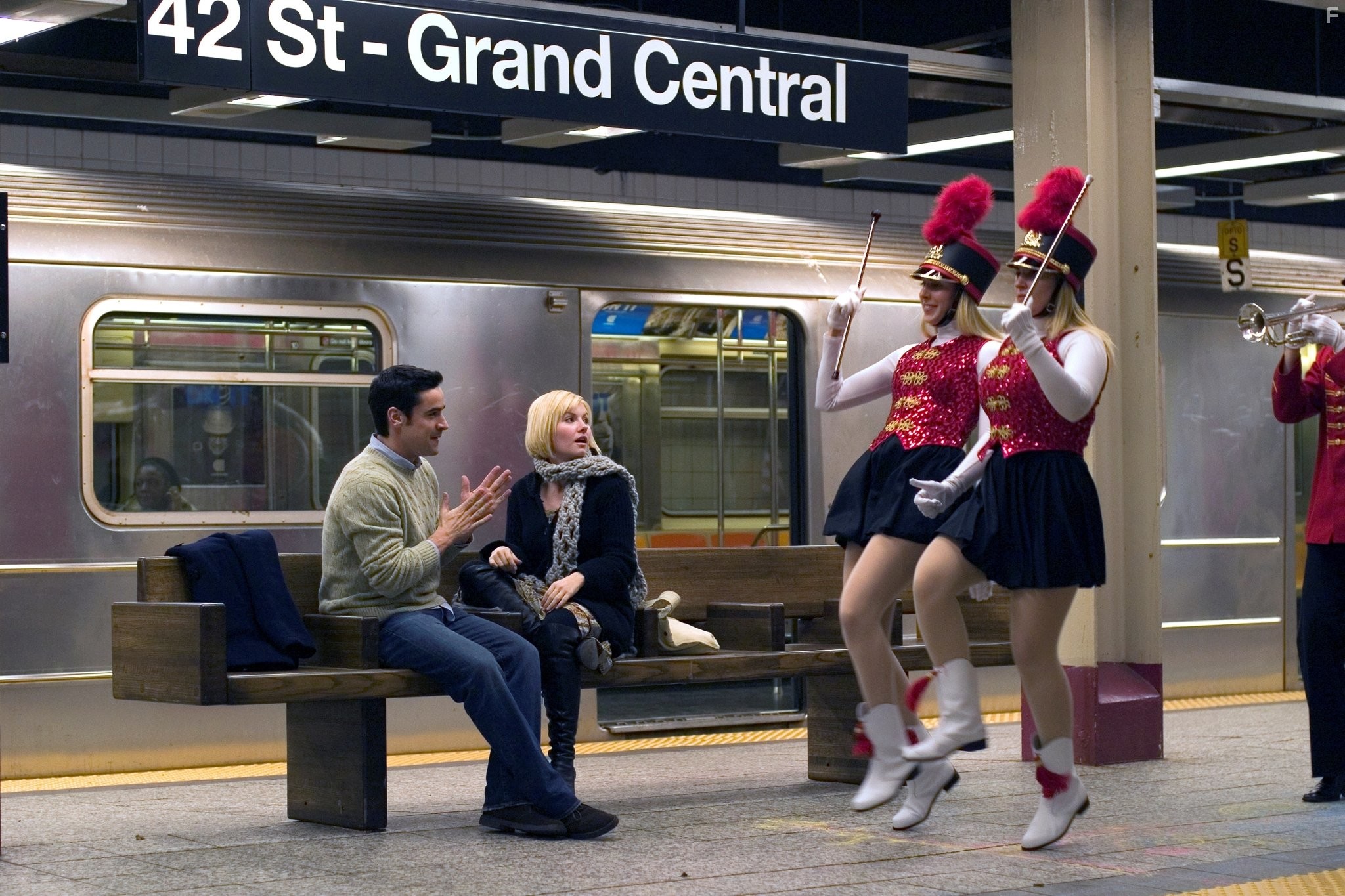 Jesse Bradford and Elisha Cuthbert in Дрянная девчонка (2008)