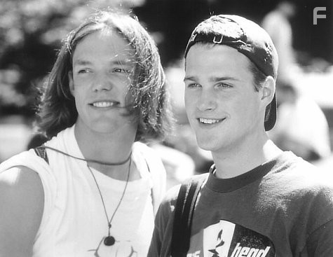 Matthew Lillard and Chris O'Donnell in Дикая любовь (1995)
