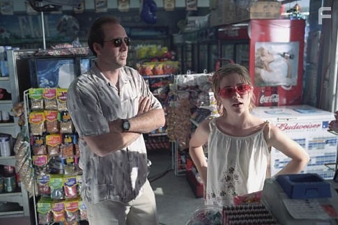 Nicolas Cage and Alison Lohman in Великолепная афера (2003)