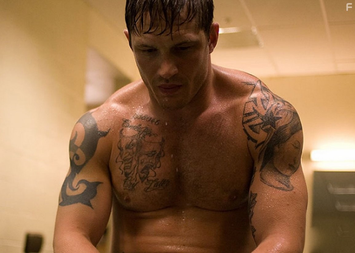 Tom Hardy in Воин (2011)