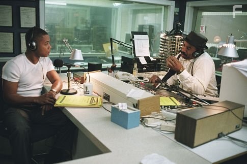 (Left to right) Cuba Gooding, Jr. as Darrin Hill and Steve Harvey as Miles Smoke.