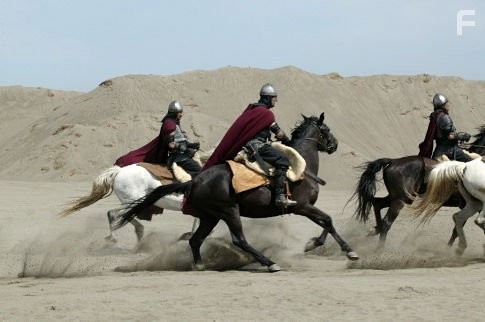 Волшебник Земноморья (2004)