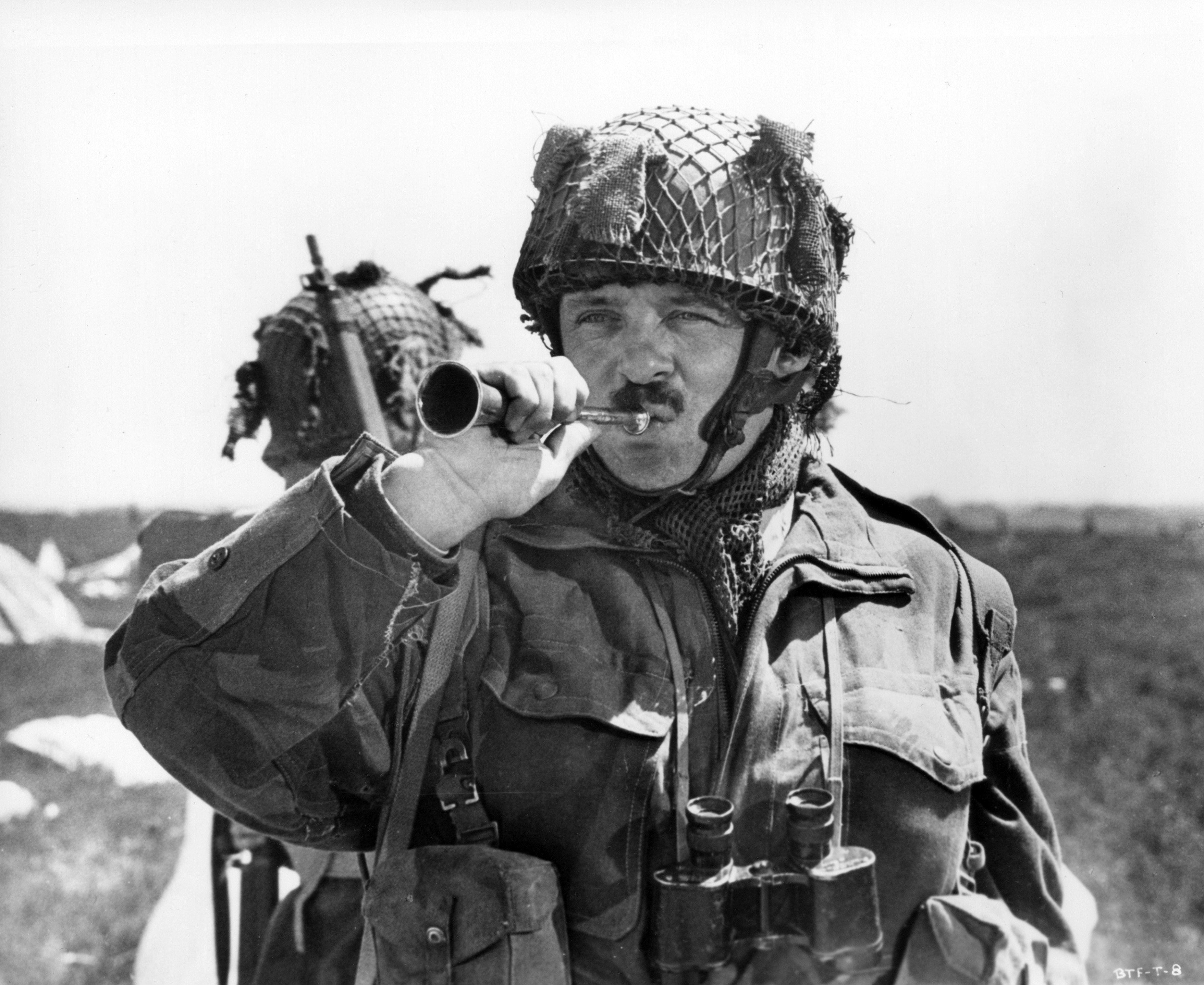 Anthony Hopkins in Мост слишком далеко (1977)