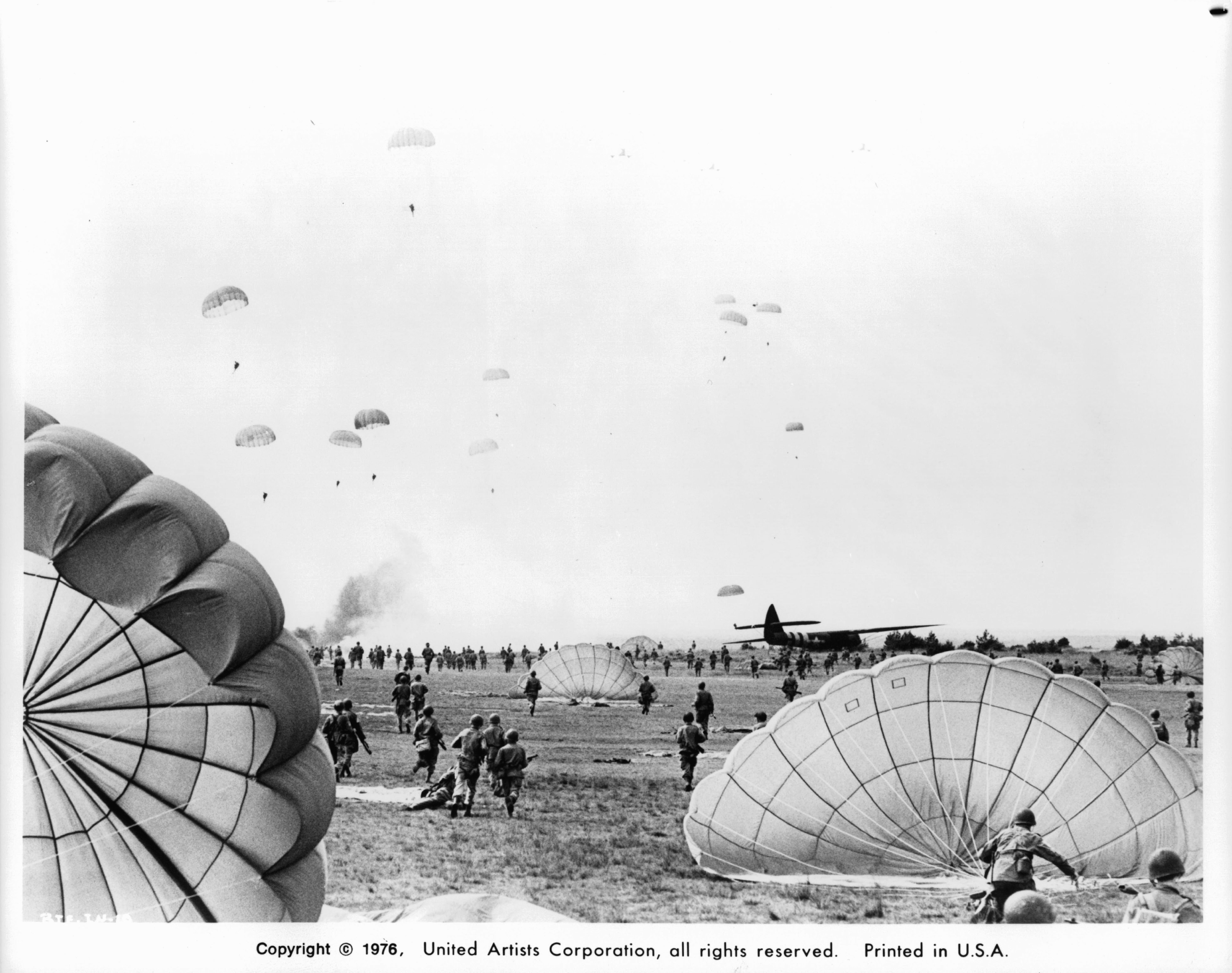Мост слишком далеко (1977)