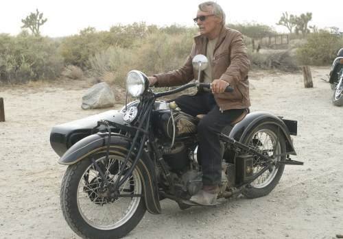 Dennis Hopper in Адская поездка (2008)
