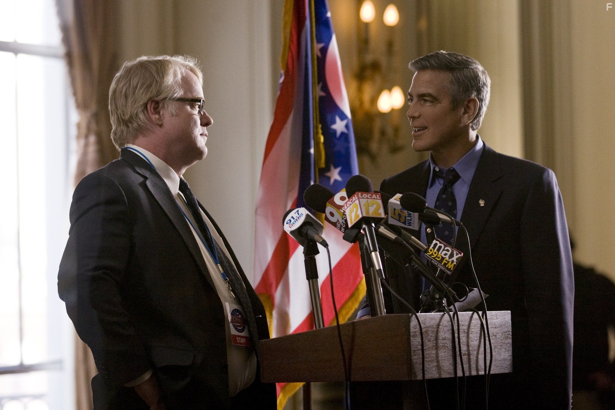 George Clooney and Philip Seymour Hoffman in Мартовские иды (2011)
