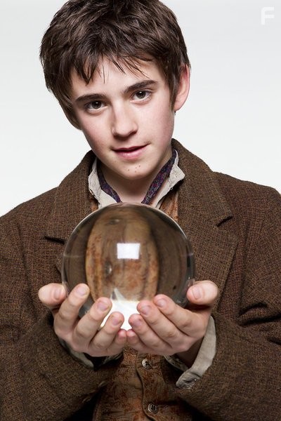 Charlie Rowe in Неверлэнд (2011)