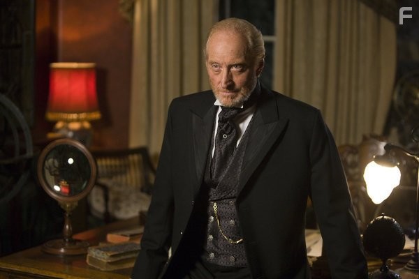 Charles Dance in Неверлэнд (2011)