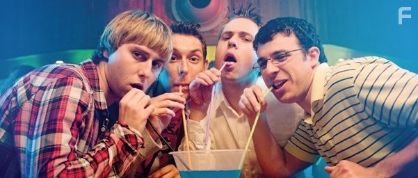 James Buckley, Blake Harrison, Simon Bird, and Joe Thomas in Переростки (2011)