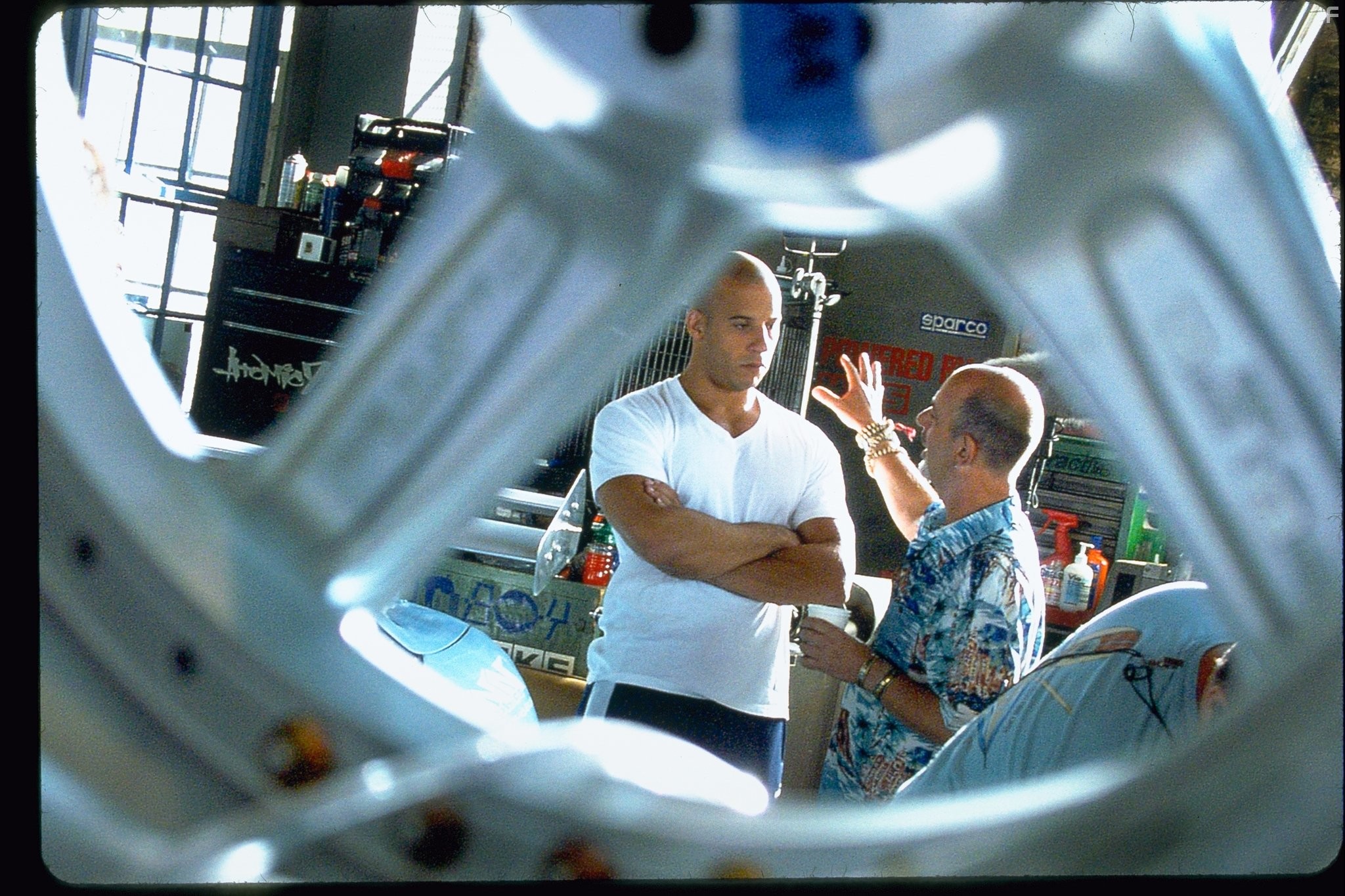 Rob Cohen and Vin Diesel in Форсаж (2001)