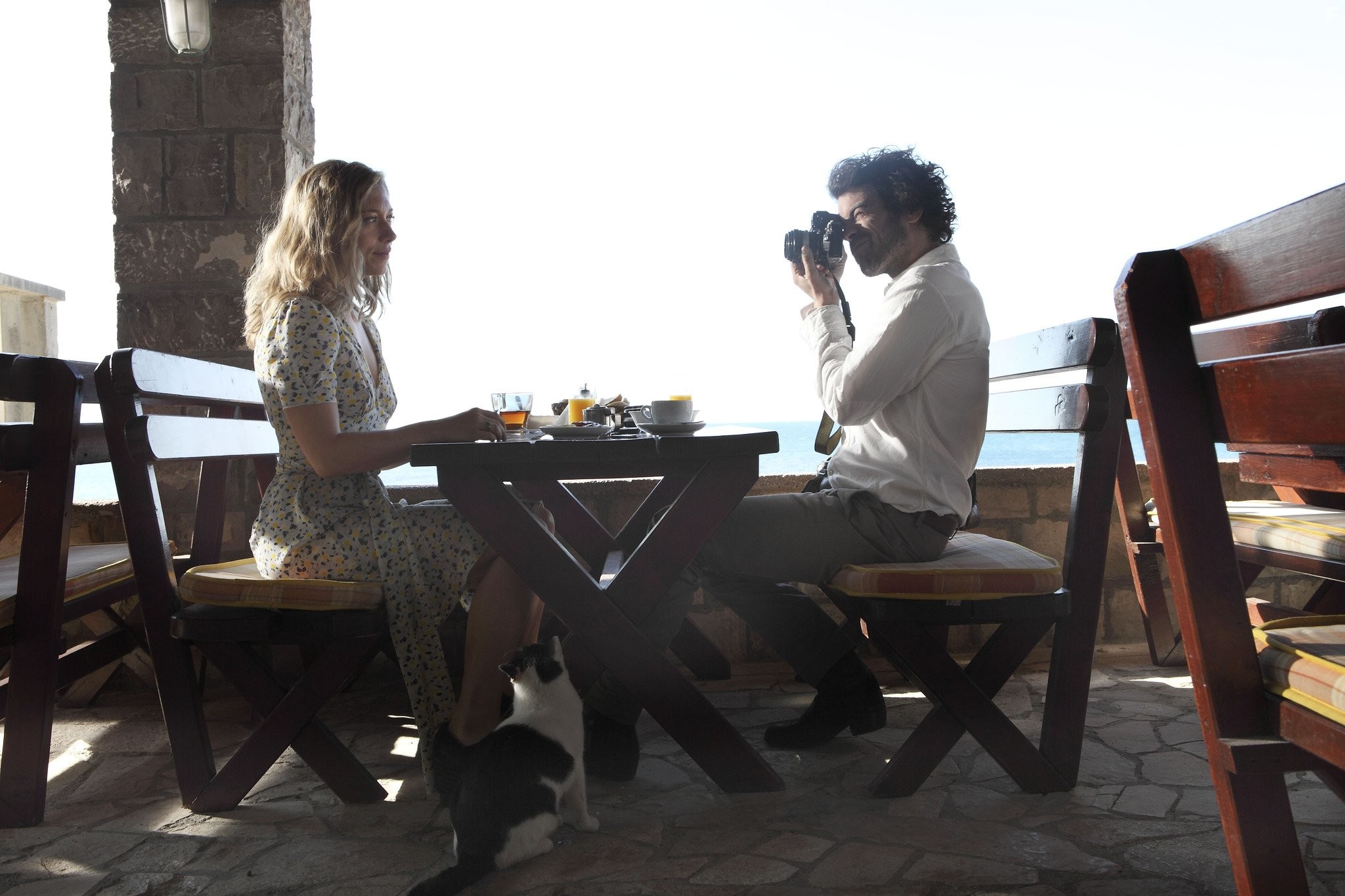 Romain Duris and Branka Katic in Человек, который хотел жить по-своему (2010)