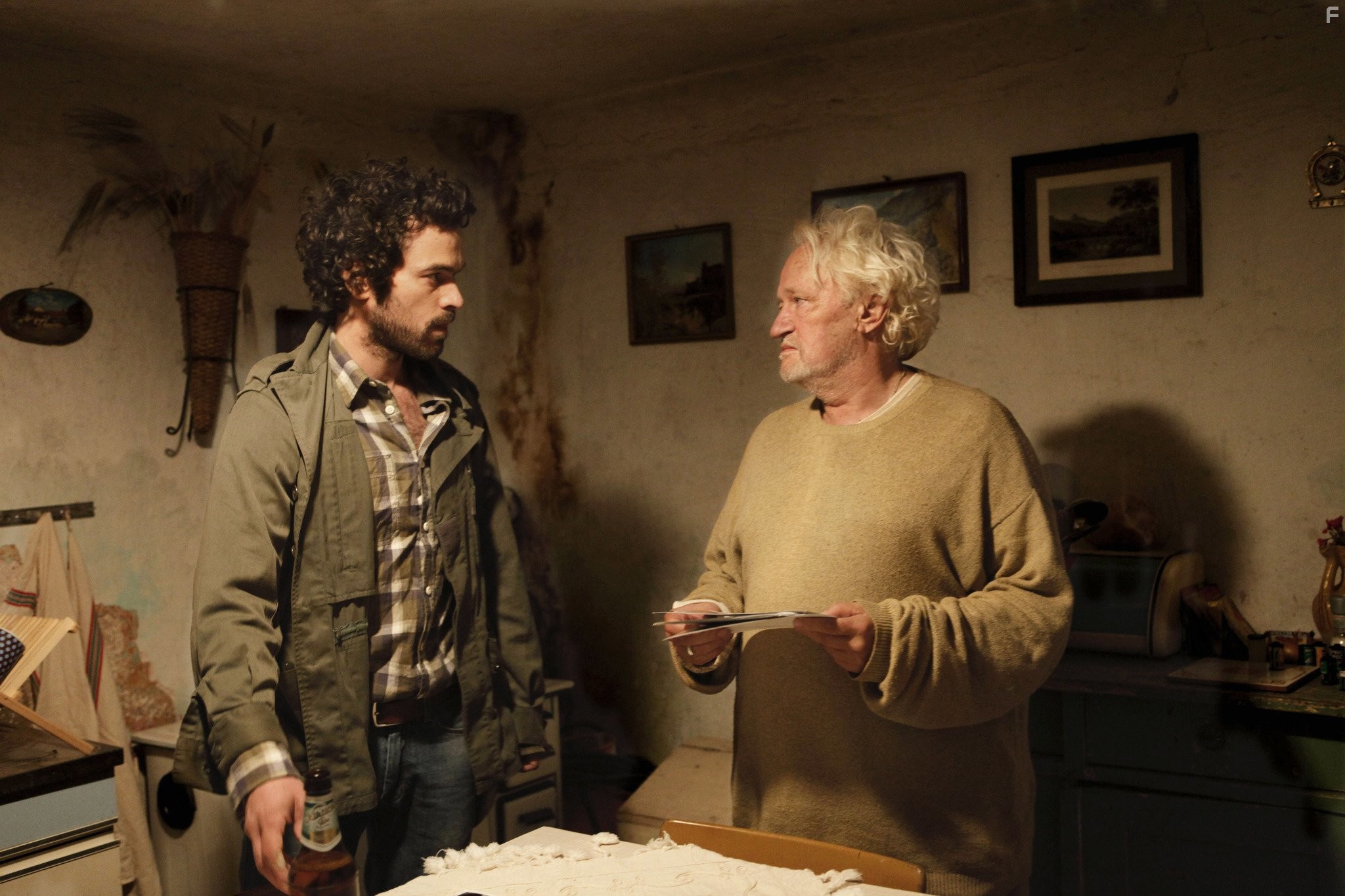 Niels Arestrup and Romain Duris in Человек, который хотел жить по-своему (2010)