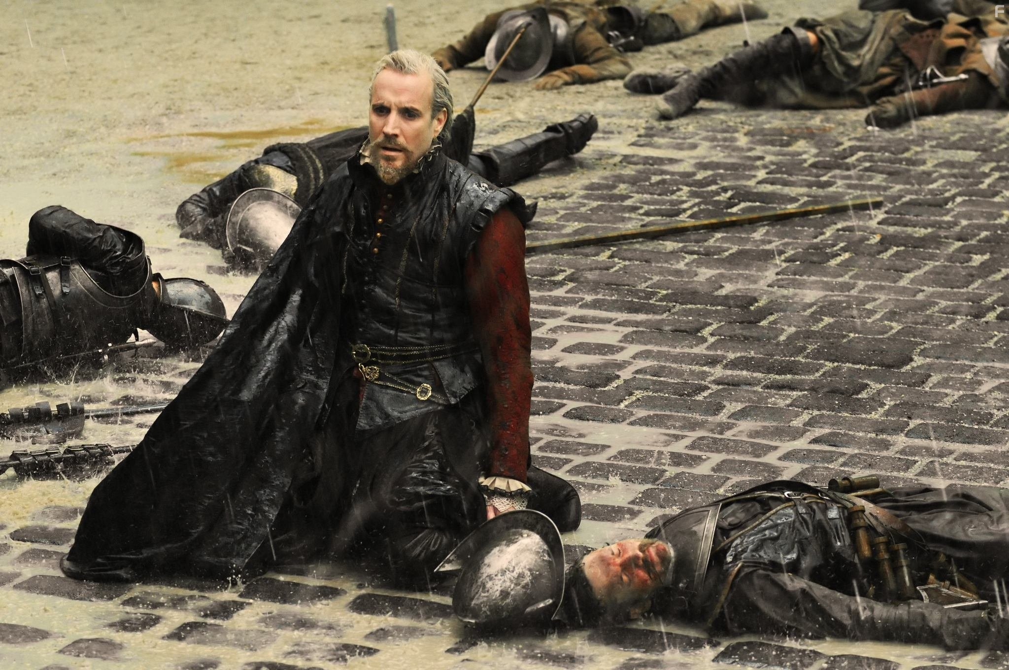 Rhys Ifans in Аноним (2011)