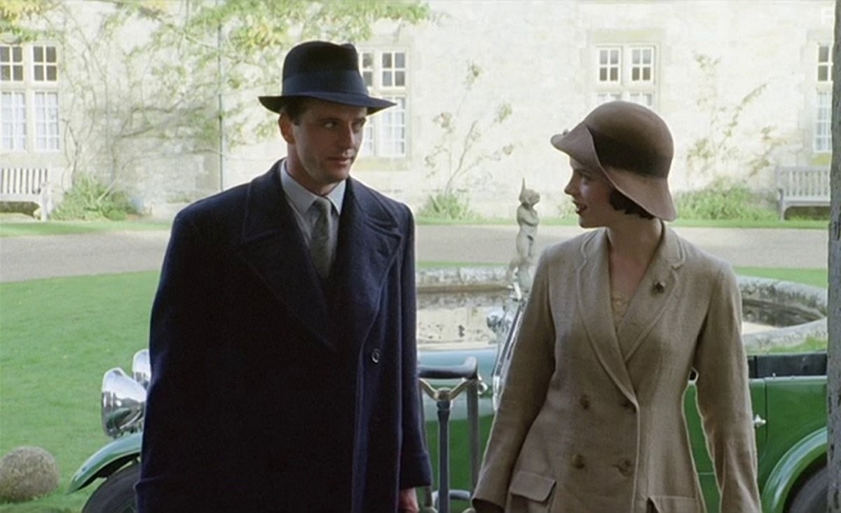 Kate Beckinsale and Aidan Quinn in Дом призраков (1995)