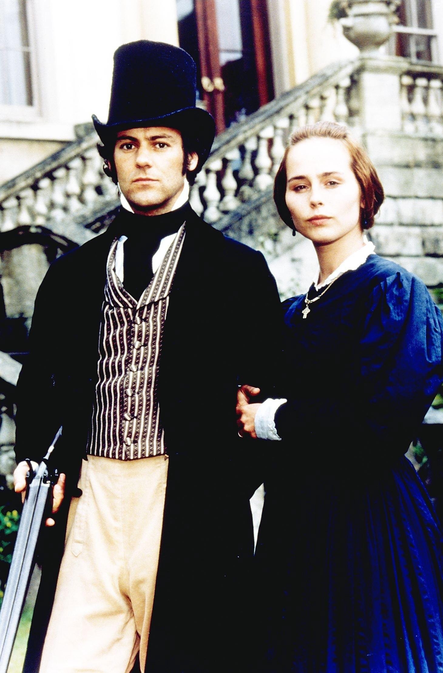 Tara Fitzgerald and Rupert Graves in Незнакомка из Уайлдфелл-Холла (1996)