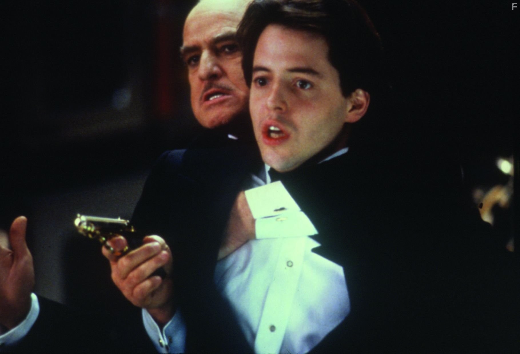 Marlon Brando and Matthew Broderick in Новичок (1990)