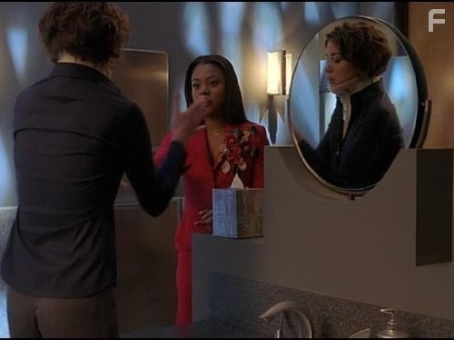 Элли МакБил (1997)