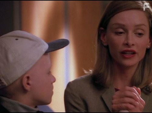 Calista Flockhart in Элли МакБил (1997)