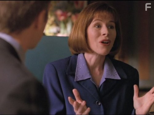 Элли МакБил (1997)