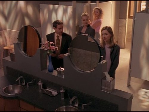 Calista Flockhart, Peter MacNicol, Jane Krakowski, and Portia de Rossi in Элли МакБил (1997)