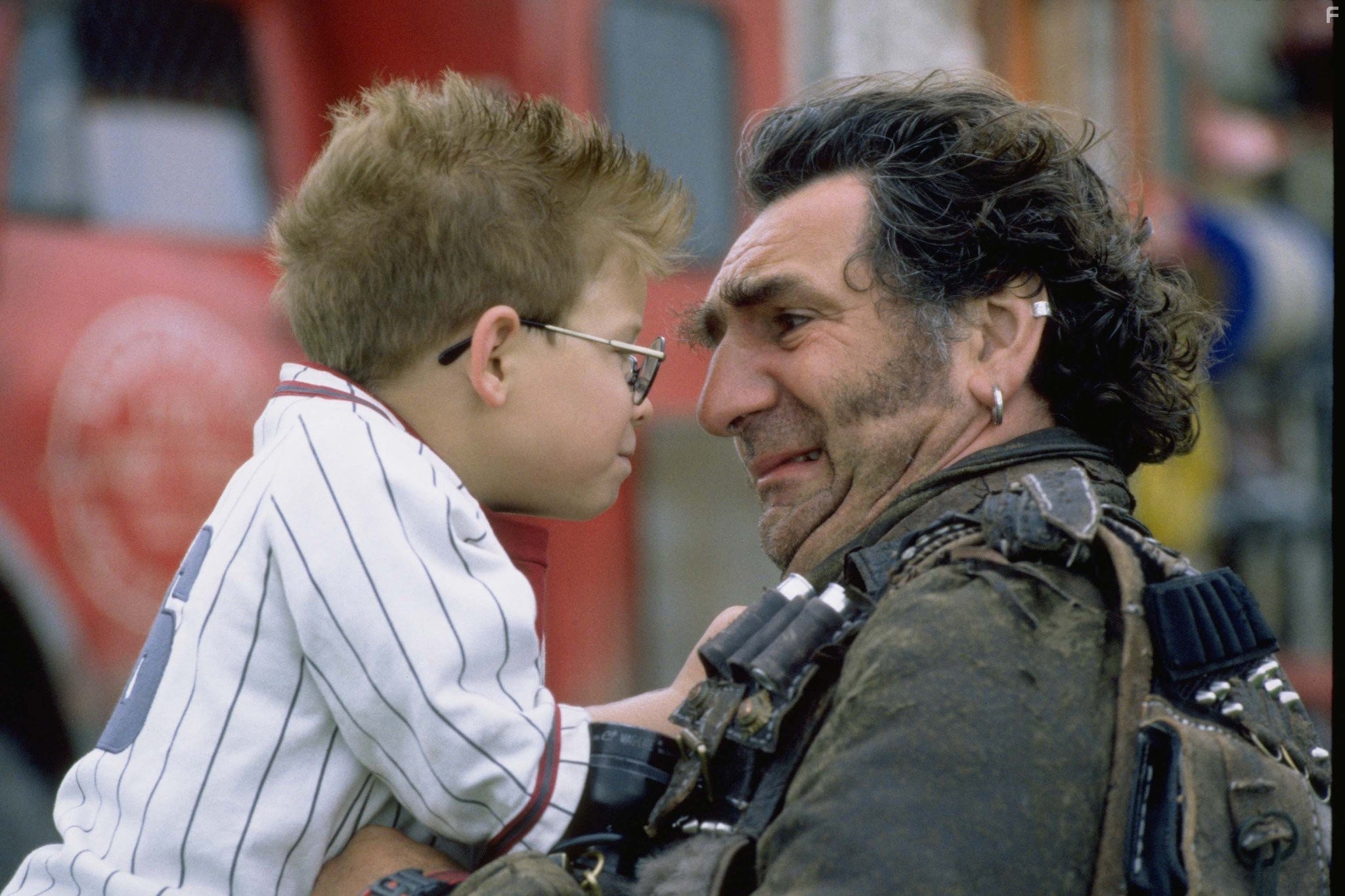 Jonathan Lipnicki and Jim Carter in Вампиреныш (2000)