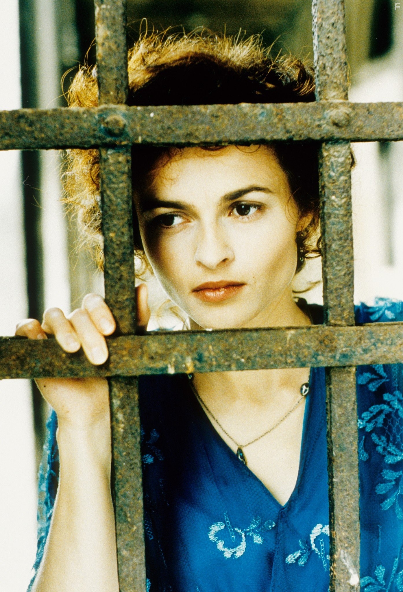 Helena Bonham Carter in Крылья голубки (1997)
