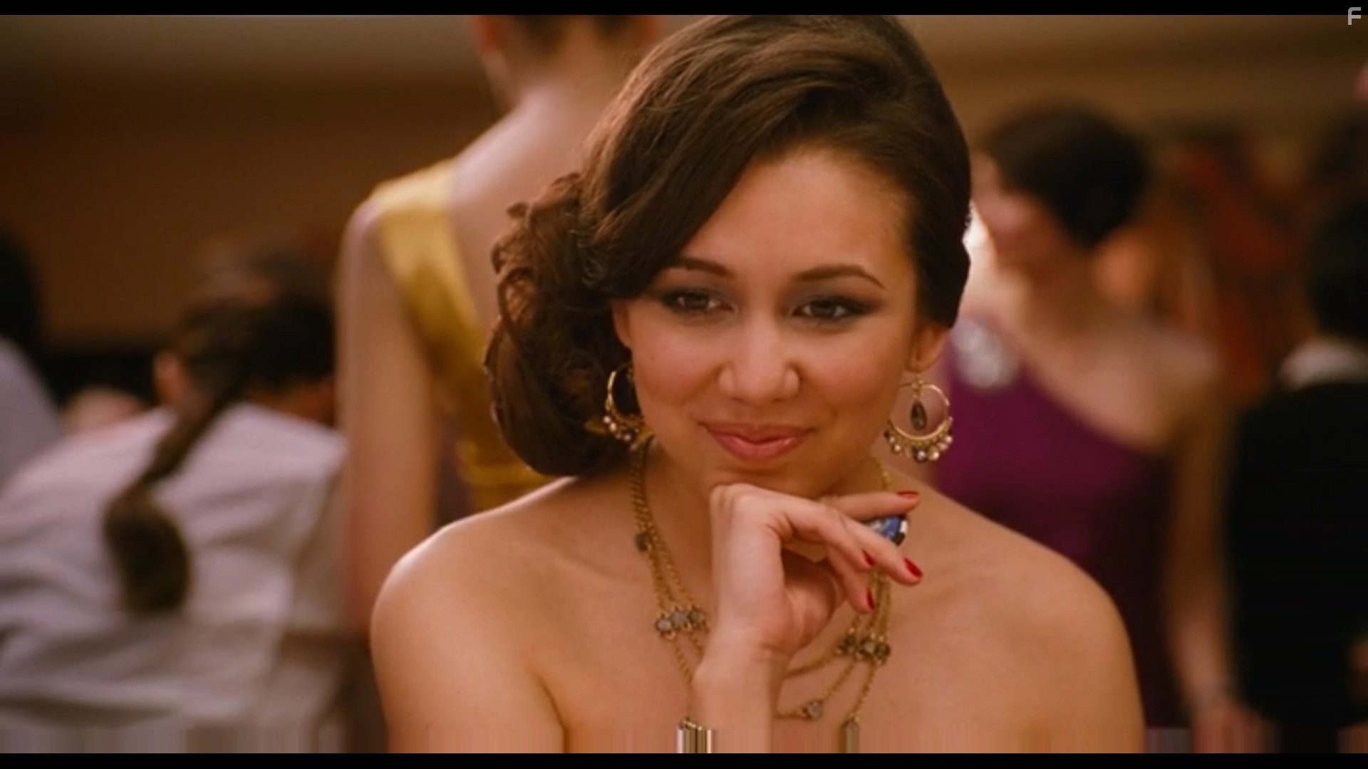 Luisa D'Oliveira in Элвин и бурундуки 3 (2011)